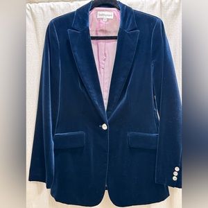 Bloomingdale’s Vintage Blue Suede Blazer Size 8 Excellent Condition. GOURGEOUS!
